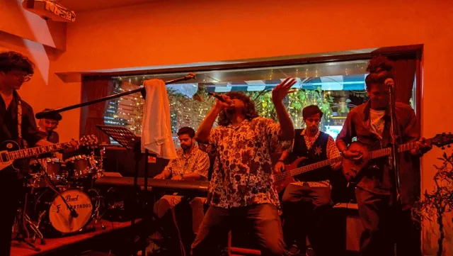 The Kemosabes live at The Bluebop Cafe, Mumbai